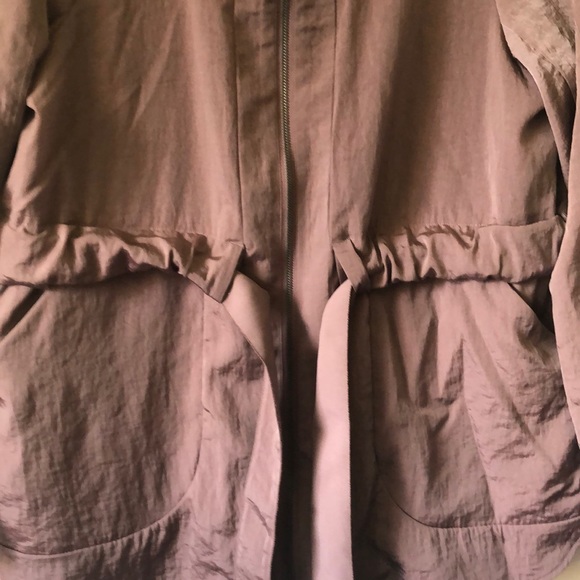 Lululemon new moves jacket - Picture 2 of 14